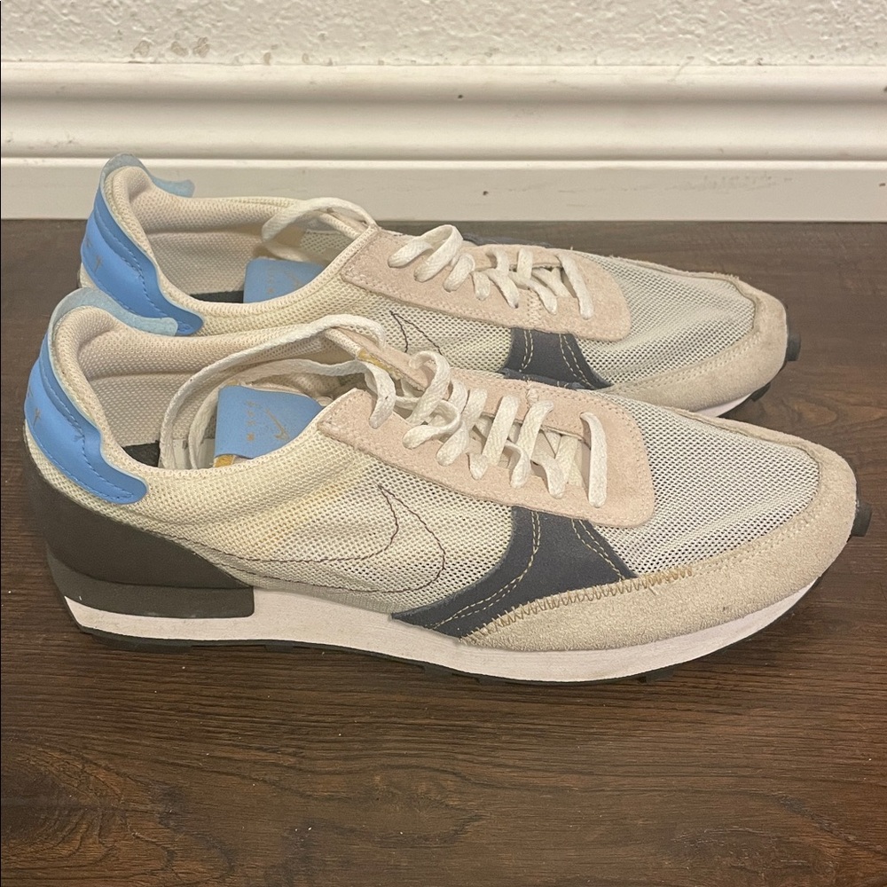 Nike Waffle Runner Vintage Style Sneakers